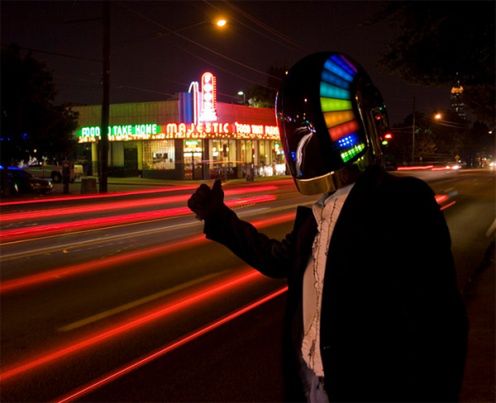 Dziwak zrobił własny hełm Daft Punk w 17 miesięcy [wideo] 1