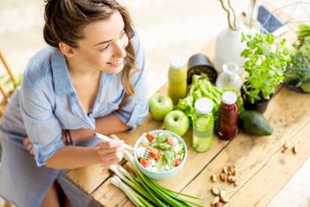 Odchudzanie z głową: Czym różni się dieta cud od diety strukturalnej?