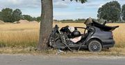 Poważny wypadek koło Chełmna. Nieprzytomna kobieta uwięziona w aucie