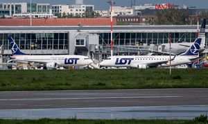 Resort: paliwo zjada nawet 40 proc. kosztów PLL LOT