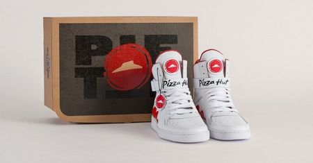 Pizza Hut umożliwia zamawianie pizzy specjalnym... butem