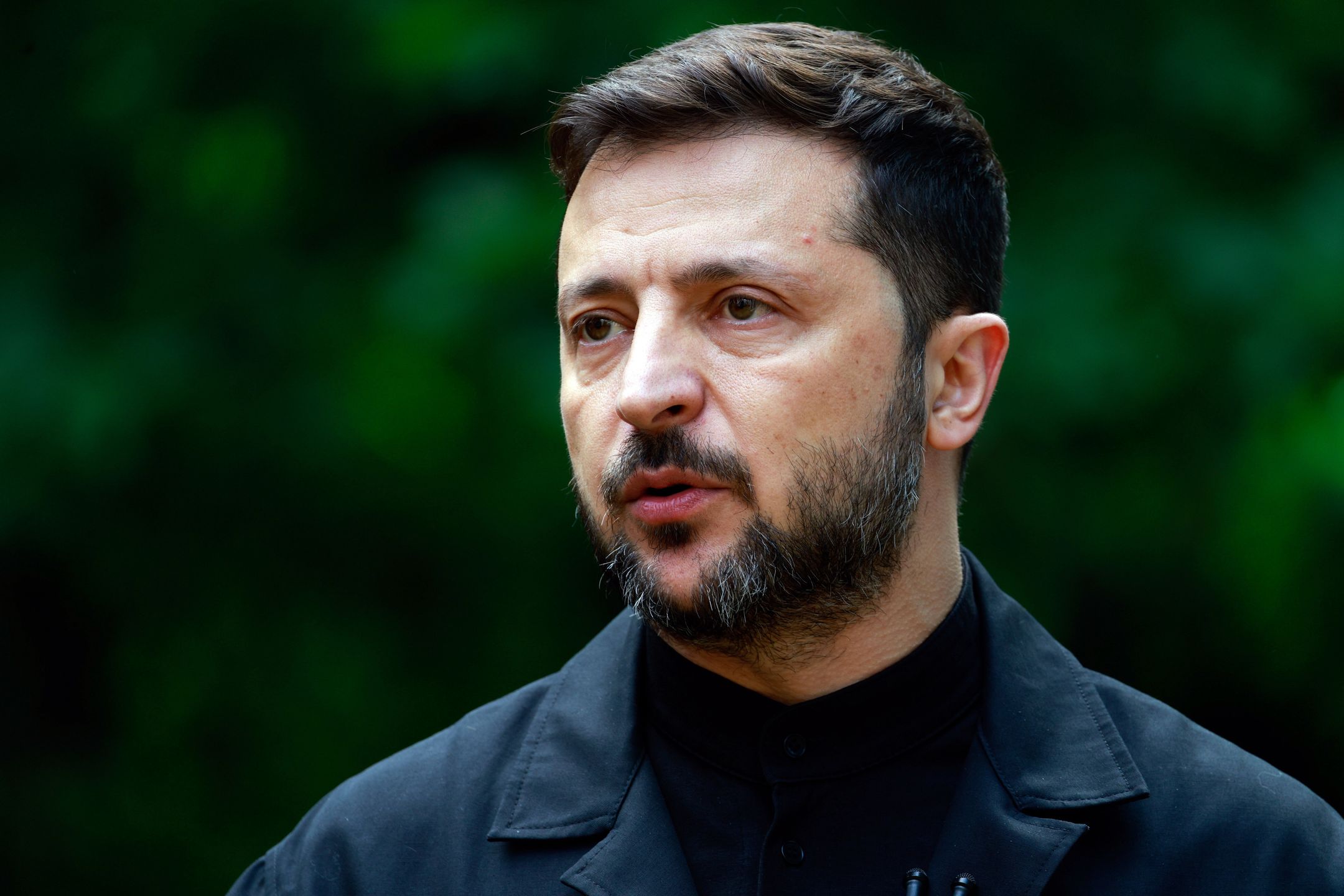 Ukrainian President Volodymyr Zelensky speaks during a meeting with British prime minister at Downing Street, London, Britain, 23 June 2025. EPA/JASON ALDEN / POOL Dostawca: PAP/EPA.