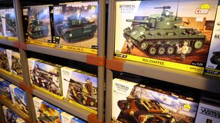 Polskie drony z klocków. Unikatowy zestaw dla Grupy WB