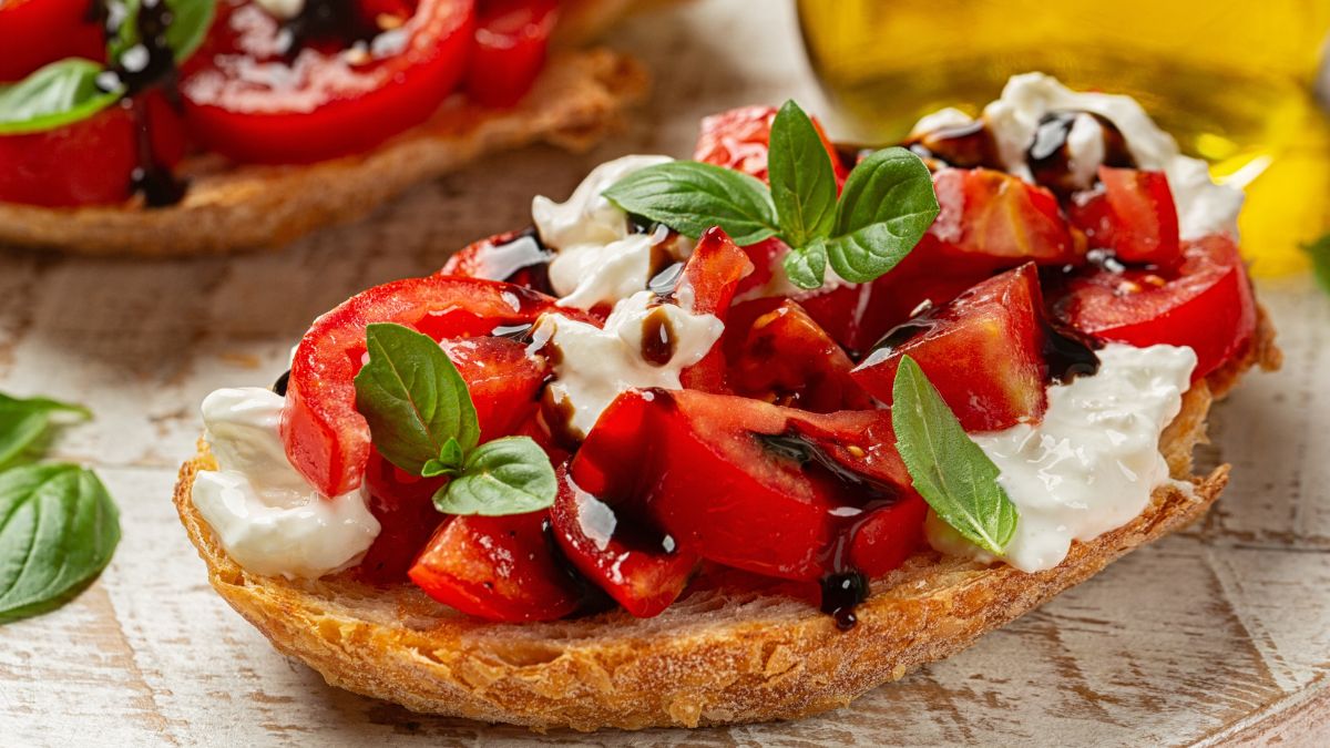 Bruschetta z pomidorami to ciekawa przekąska