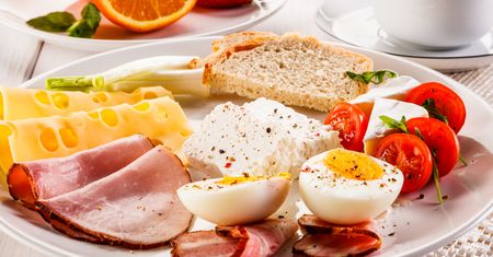 Te błędy rujnują dietę. Niestety popełnia je wiele osób