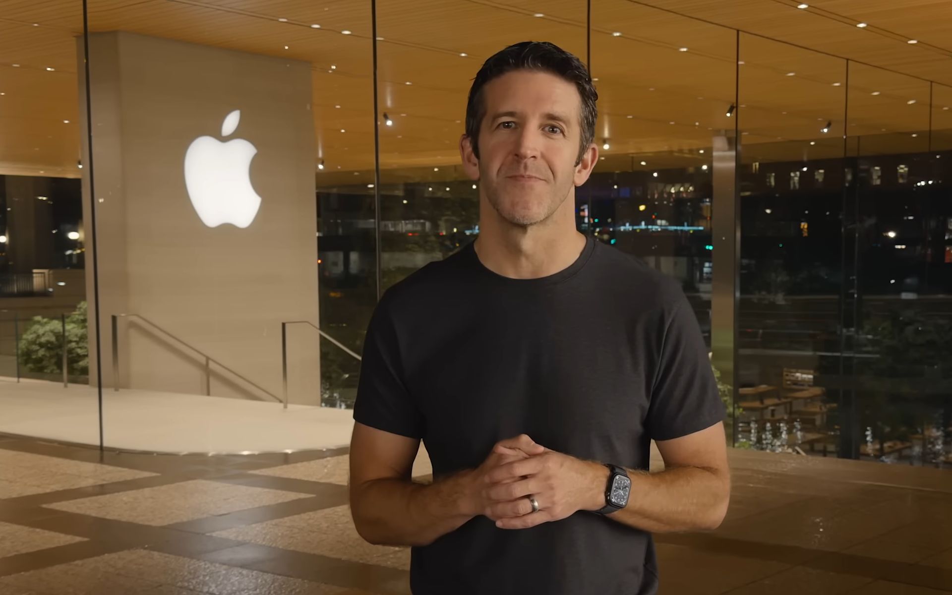 Kim jest John Ternus? Poznajcie nowego szefa Apple'a