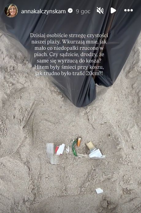 Anna Kalczyńska na plaży