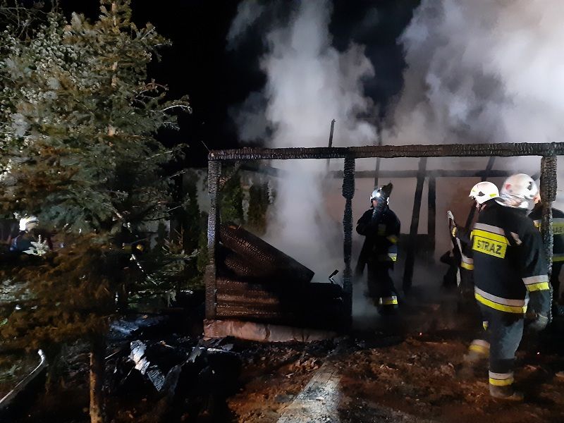 Pożar altany i budynku gospodarczego