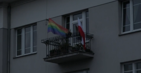 Incydenty z tęczową flagą na Marszu Niepodległości. To robili narodowcy