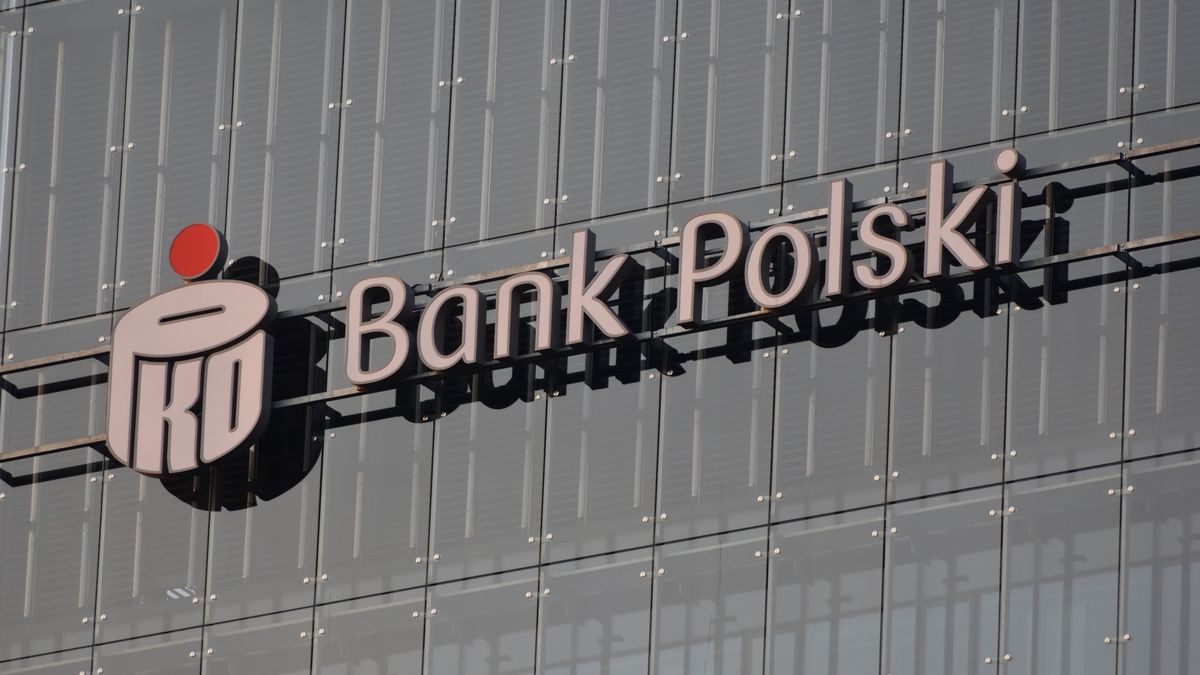 Rada nadzorcza PKO BP zmieniła rekomendacje dot. udzielenia absolutorium dwóch członkom zarządu