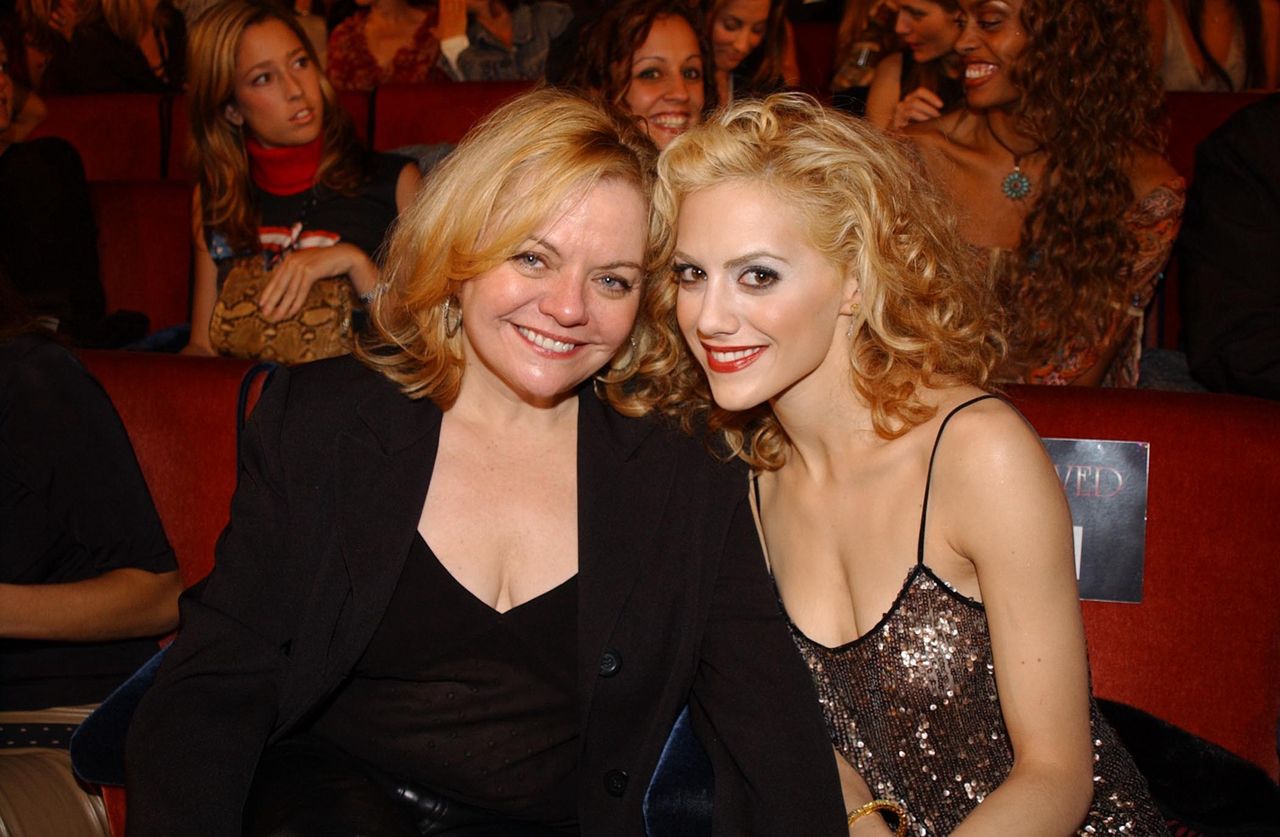 Sharon i Brittany Murphy w 2002 roku