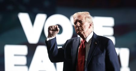Trump grozi Chinom cłami. Przestrzega przed wkroczeniem na Tajwan. "Choć będzie mi przykro"