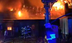 Małopolska. Pożar zakładu w Izdebniku. Ewakuacja w pobliskim DPS