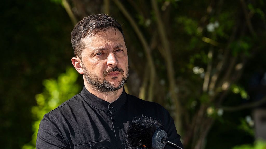 The Royal Danish Couple Attend Denmark's Assumption Of The EU Presidency In Aarhus
AARHUS, DENMARK - JULY 3: Ukrainian President Volodymyr Zelenskyy speaks during a press conference as Denmark launches their EU presidency at Marselisborg Castle on July 3, 2025 in Aarhus, Denmark. (Photo by Martin Sylvest Andersen/Getty Images)
Martin Sylvest Andersen