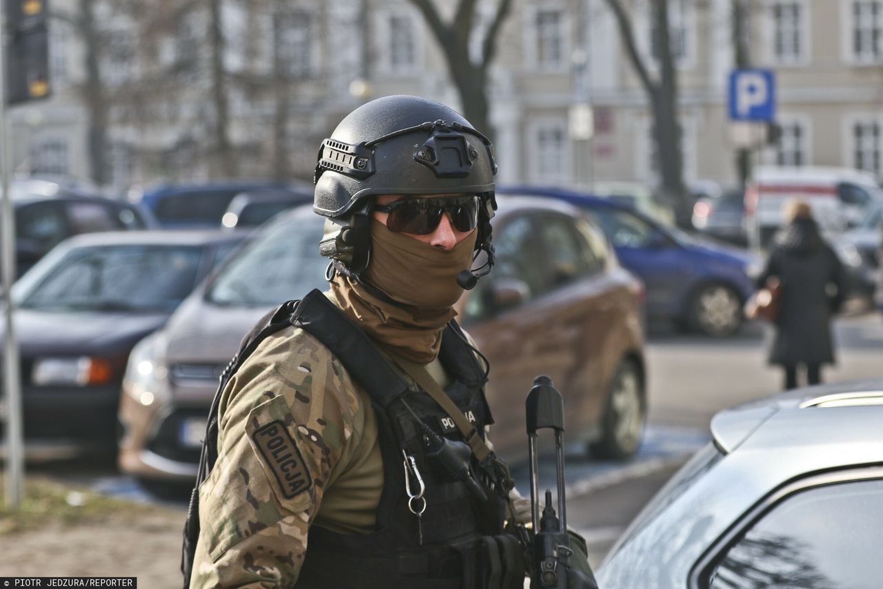 Afera w NCBR. Służby zatrzymały cztery osoby, w tym prezesa jednej ze spółek