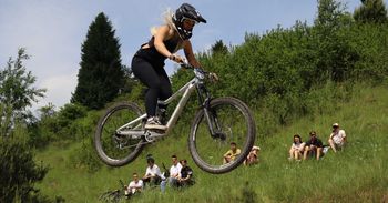 Kluszkowce rowerową mekką. Tysiące osób na terenowych torach jazdy