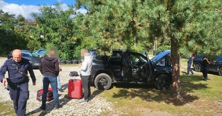 Przez 7 dni więzili 23-letnią kobietę. 4 osoby trafiły do aresztu