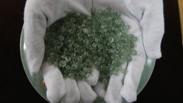 Zamieńmy zmarłą ciocię w koraliki... 1