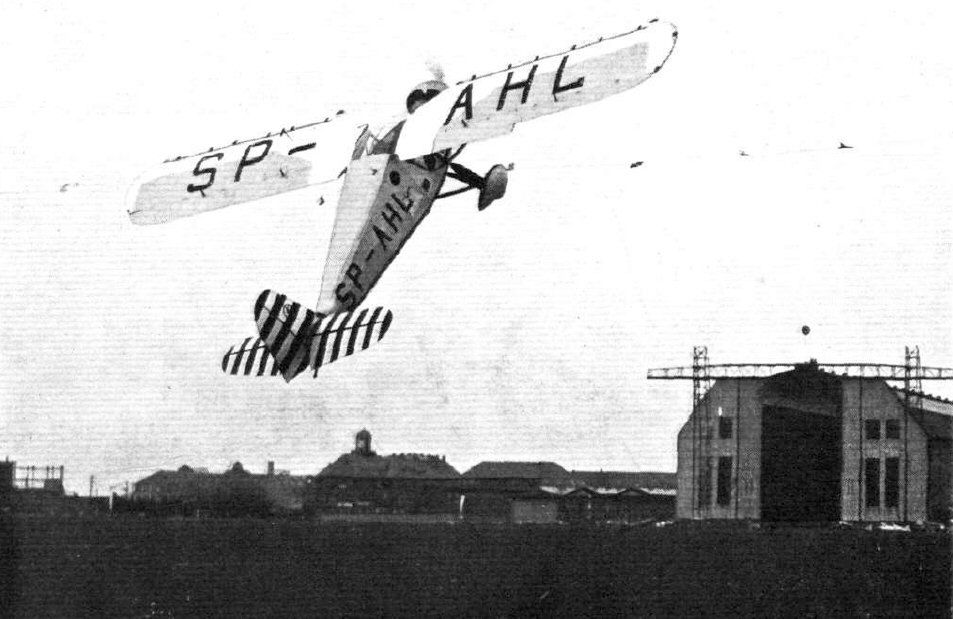 Polski samolot RWD-6 podczas krótkiego startu (1932 r.)