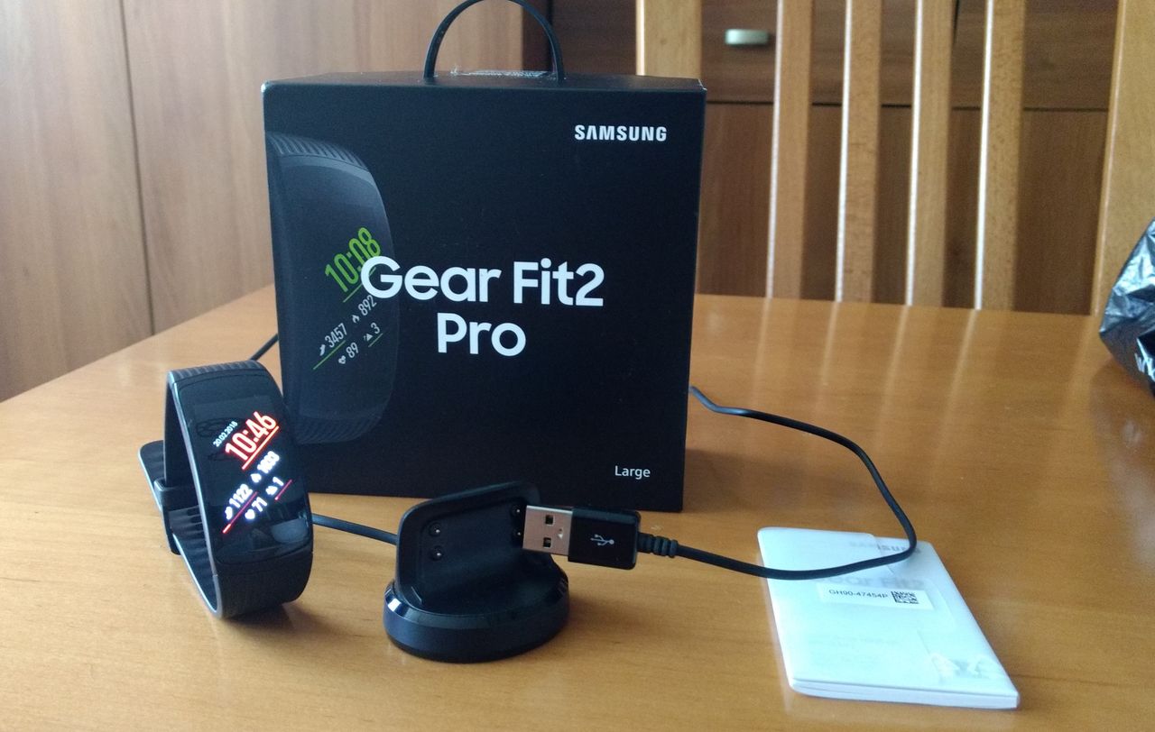 "Pora spalić nieco tłuszczu" vs nowa smart-opaska. Samsung Gear Fit2 Pro w praktyce!