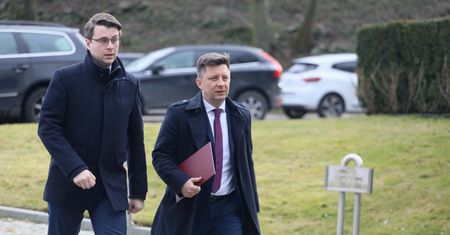 Afera mailowa. "Wyślij to tym łobuzom z Wyborczej"