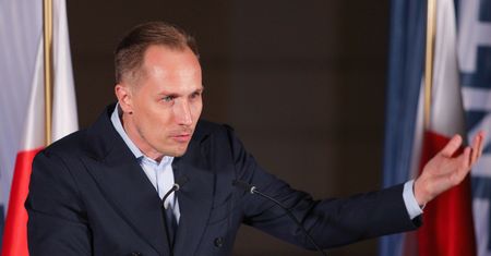 Poseł domaga się dymisji rządu po zwycięstwie Trumpa. Burza w Sejmie