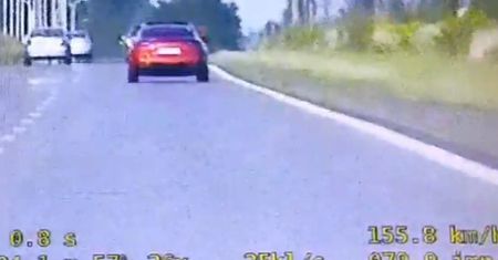 Nie wierzył, że przekroczył prędkość i nie przyjął mandatu. Policjanci wszystko nagrali
