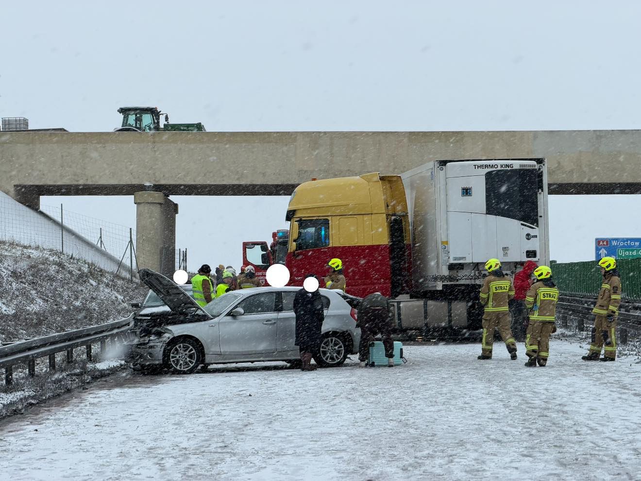 wiadomości,aktualności,WP Wiadomości Potężny karambol na A4. Tworzą się ogromne korki