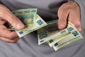12 tys. zł bez wykształcenia. Szukają Polaków do pracy w Niemczech
