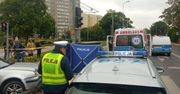 Tragiczny wypadek w Pabianicach. Sygnalizator przewrócił się na pieszego