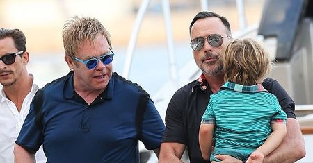 Elton John uratował ukraińską rodzinę!