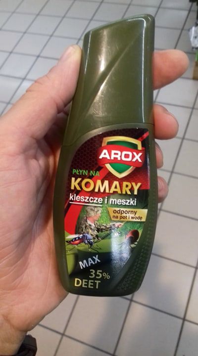 Specjaliści odradzają środki o wyższym niż 40 proc. stężeniu DEET ze względu na potencjalną toksyczność