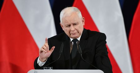 Kaczyński mówi o bilionie. Ministerstwo podało inną kwotę