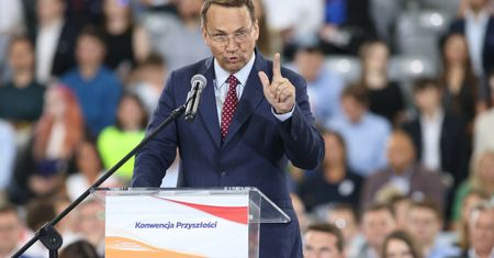 Sikorski o PiS: Zamordyści uczciwie mówią o swoich planach, tylko my im nie wierzymy