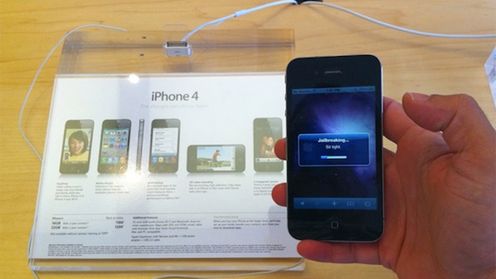 Jailbreak iPhone’a 4 w sklepie Apple’a! [aktualizacja] 1