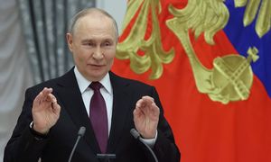 Kreml pozbywa się złota. Putin naprędce łata dziurę budżetową