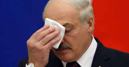 Łukaszenka lawiruje. Odmówił Putinowi