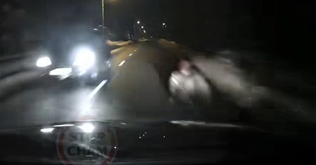 Potrącił pieszego leżącego na jezdni. "Był kompletnie pijany"