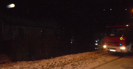 Pożar domu w miejscowości Szyby (powiat ostrowiecki)