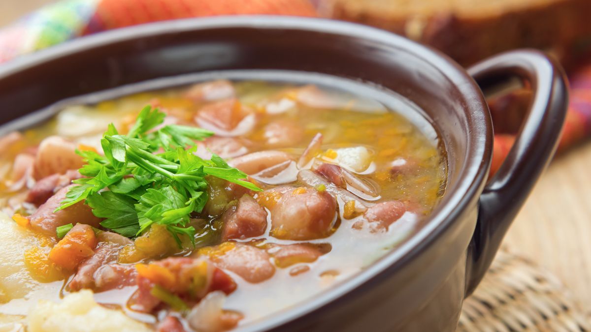 Zupa rumfordzka to zapomniany specjał, który warto unowocześnić