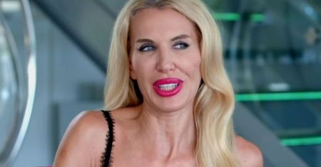 Aneta Glam-Kurp kusi na potęgę. Ta sukienka więcej odsłania, niż zakrywa