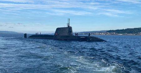 "Czeka na rozkaz". Brytyjski gigant może siać spustoszenie