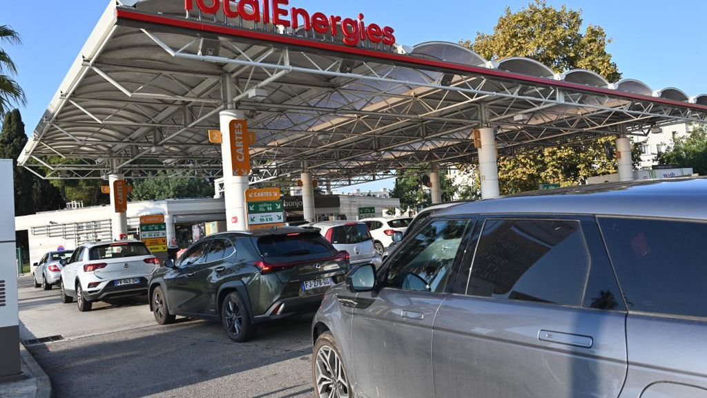 French petrol stations fuel shortages
NICE, FRANCE - OCTOBER 07: Drivers lining up as they wait at a TotalEnergies gas station in Nice, France on October 07, 2022. (Photo by Mustafa Yalcin/Anadolu Agency via Getty Images)
Anadolu
energy, france  fuel queues, french  fuel queues, fuel, fuel queues, fuel shortages, totalenergies, transport