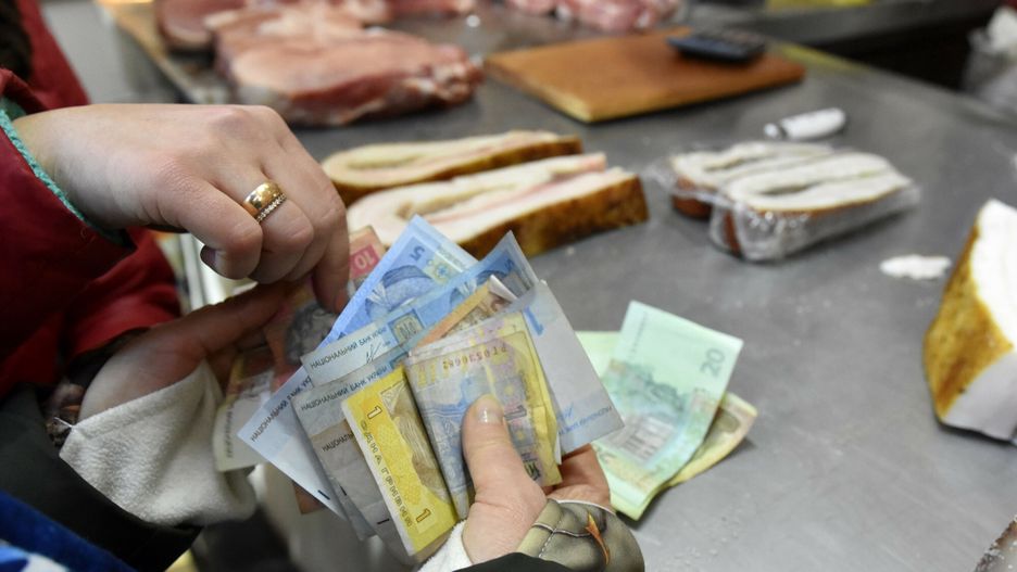 wojna na Ukrainie, korki, kolejki na stacjach