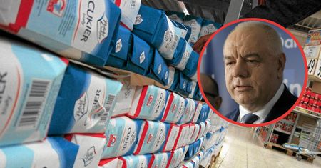 Biedronka odpowiada na słowa Sasina. Poszło o cukier