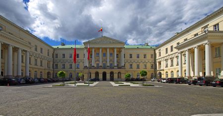 Warszawa. Stołeczny radny PiS krytycznie o sesji Rady Warszawy