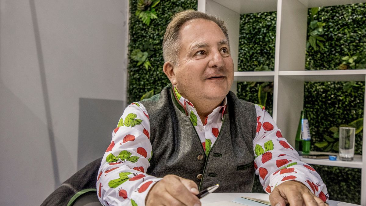 Robert Makłowicz odczyta nazwy przystanków w krakowskich tramwajach