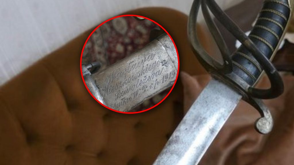 Zabytkowa szabla z 1919 roku