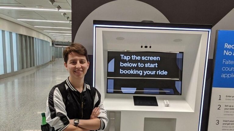 Uberomat na lotnisku w Toronto