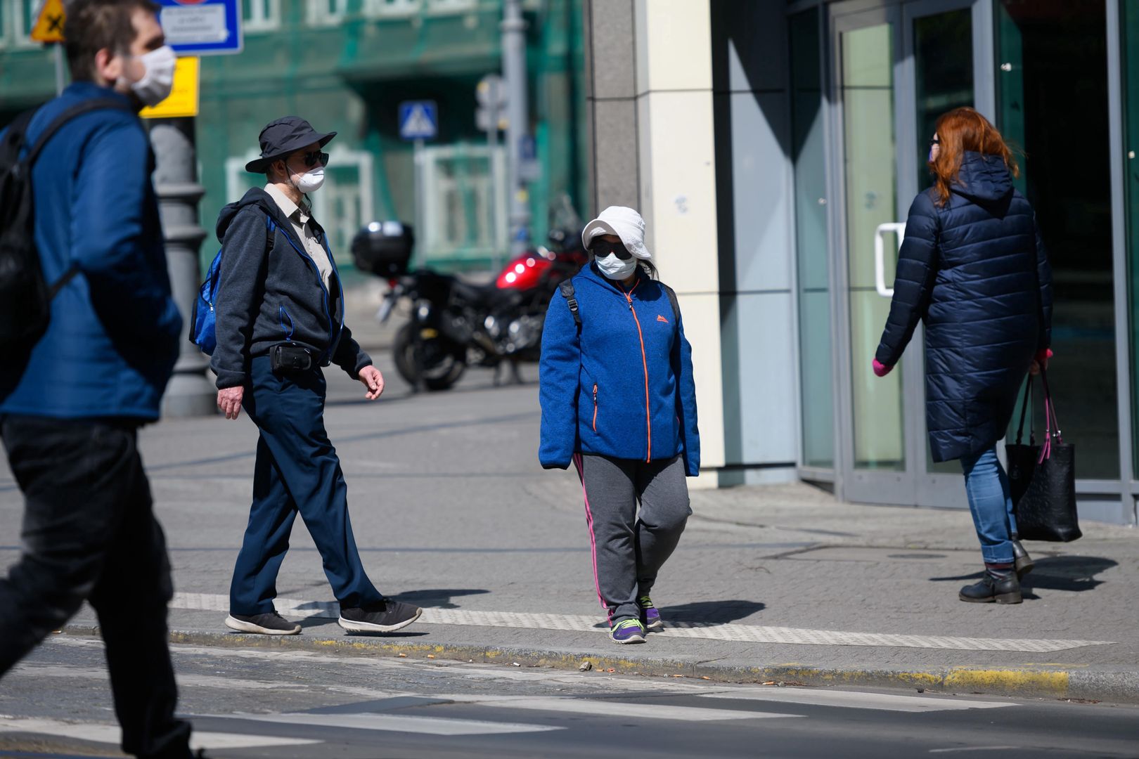 Koronawirus w Polsce. Ponad 1,5 tysiąca mandatów za brak maseczki. W ciągu jednego dnia
